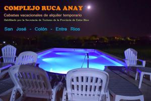 Swimmingpoolen hos eller tæt på Complejo Ruca Anay (Casa de amigos)