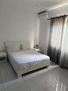 Voodi või voodid majutusasutuse Modern Oceanview Apartment D1 toas +14 fotot