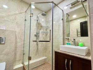 Ένα μπάνιο στο Apricot inn apartments +16 φωτογραφίες