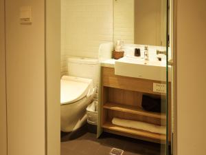 Bilik mandi di Hotel Relax III