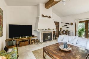 Photo de la galerie de l'établissement Casa Bali Costa Brava, à Llofríu