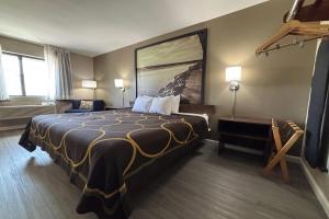 Voodi või voodid majutusasutuse Super 8 by Wyndham Alton toas +67 fotot