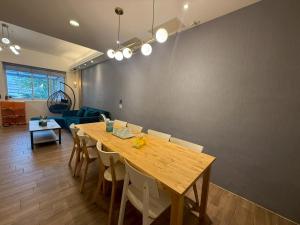 Χώρος καθιστικού στο 新群風格民宿一館 包棟 烤肉 Ktv