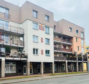 Το κτήριο όπου στεγάζεται  το διαμέρισμα