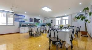 Η κουζίνα ή μικρή κουζίνα στο GreenTree Inn Lanzhou Gongjiawan Yangjiaqiao Express Hotel