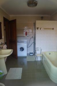 Bany a Manad cod CIR n 0329