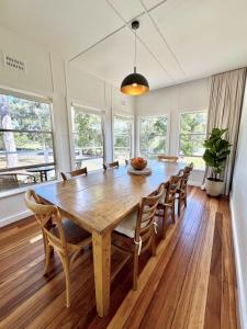 Φωτογραφία από το άλμπουμ του White House at Narooma Beach σε Narooma