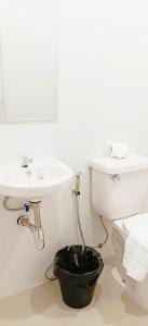 Ένα μπάνιο στο Snap inn Sukhumvit 1 สแนป สุขุมวิท ซอย 1 - Gold