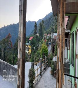 Nespecifikovaný výhled na hory nebo výhled na hory při pohledu z ubytování v soukromí + 4 fotografie