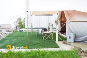 Κήπος έξω από το Sun CampGround +2 φωτογραφίες