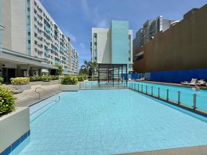 Φωτογραφία από το άλμπουμ του Bright & Cozy 2BR - Sea view at Marina Spatial σε Piapi