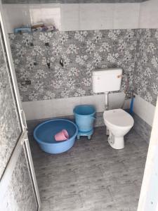 Ένα μπάνιο στο Nitin pg