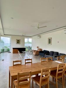 Χώρος καθιστικού στο Layana Farms +4 φωτογραφίες