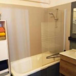 Koupelna v ubytování Halte de Saint Léger déplacements professionnels et familles + 10 fotografií