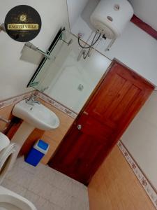 Ένα μπάνιο στο Ragith Villa +49 φωτογραφίες