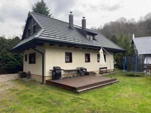 Budova, kde se prázdninový dům nachází + 24 fotografií