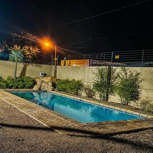 Hồ bơi trong/gần TRS Apartments +5 ảnh