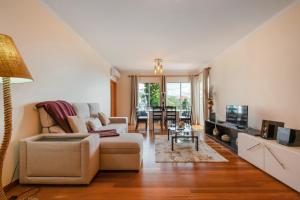 Posezení v ubytování Freitas House by Homie