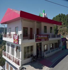 Το κτήριο όπου στεγάζεται  το δωμάτιο σε οικογενειακή κατοικία