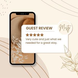 a screenshot of a cell phone with a guest reviewscreen at Seaside Therapy in Myrtle Beach +39 photos