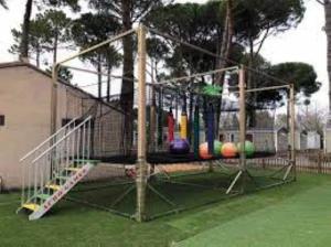 Ο χώρος παιχνιδιού για παιδιά στο Camping 3 étoiles - Piscine - eeefaf