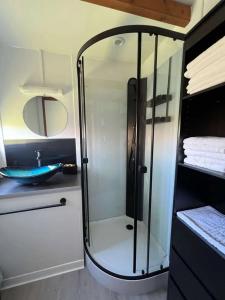 Fotografie z fotogalerie ubytování Camping 3 étoiles - Piscine - ccbbedh v destinaci Durfort