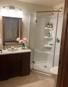 Ένα μπάνιο στο The Colrain Suite