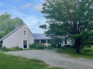 Το κτήριο όπου στεγάζεται  ο ξενώνας