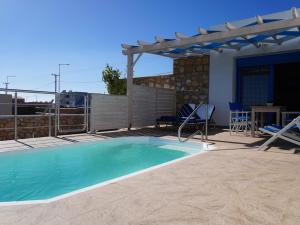 Bassein majutusasutuses VILLES RANIA või selle lähedal