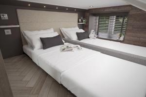 Imagen de la galería de The Hideaway Sleeps 6 at Thurston Manor Park A, en Innerwick