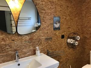 Ένα μπάνιο στο La Comtesse