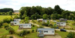 Φυσικό τοπίο κοντά σε αυτό το κάμπινγκ +20 φωτογραφίες