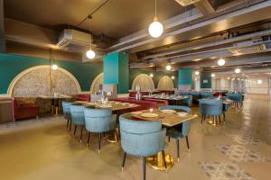 Restaurace v ubytování Sunday Hotel Vadodara