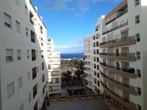 Το κτήριο όπου στεγάζεται  το διαμέρισμα