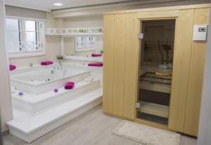 Phòng tắm tại Villa Rita Apartments I +78 ảnh