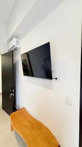 Μια τηλεόραση ή/και κέντρο ψυχαγωγίας στο Hotel Gallery Boutique