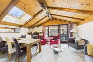 Posezení v ubytování Central Apartment for 6 the Heart of Saas-Fee