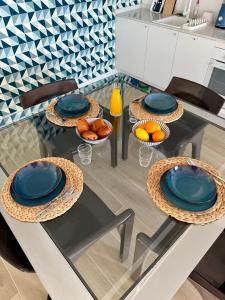 Jídlo v apartmánu nebo okolí + 62 fotografií