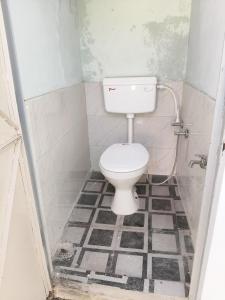 Ένα μπάνιο στο Shri Niwas Greh Ashraya +16 φωτογραφίες