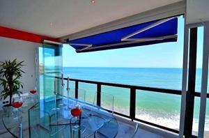 Cảnh biển hoặc tầm nhìn ra biển từ nhà nghỉ dưỡng