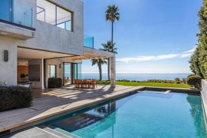 Πισίνα στο ή κοντά στο Malibu test apartment pool view 3