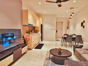 Η κουζίνα ή μικρή κουζίνα στο Happy Stay At Quill Residence KLCC