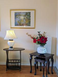 Φωτογραφία από το άλμπουμ του Sherlock's House -Moray Entire house Two bedroom 5 beds Private free parking & WiFi Flat TV Garden Shops σε Church Gresley