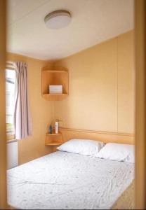 Postel nebo postele na pokoji v ubytování The Willerby Salsa