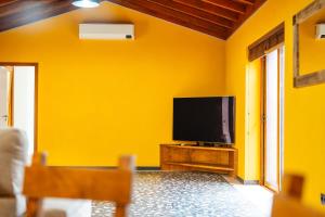 Μια τηλεόραση ή/και κέντρο ψυχαγωγίας στο Vilaugusto