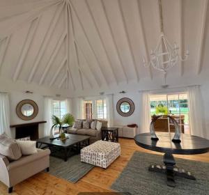 Posezení v ubytování Hillay palace