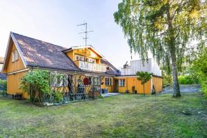 Tòa nhà nơi nhà nghỉ dưỡng tọa lạc