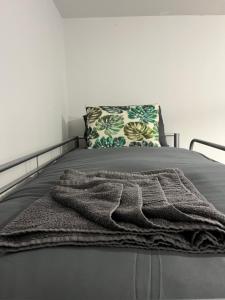 Ένα ή περισσότερα κρεβάτια σε δωμάτιο στο KD Homes