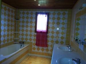 Ένα μπάνιο στο Gîte de Viole