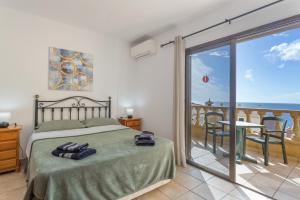 Ένα ή περισσότερα κρεβάτια σε δωμάτιο στο Los Azahares Apartment